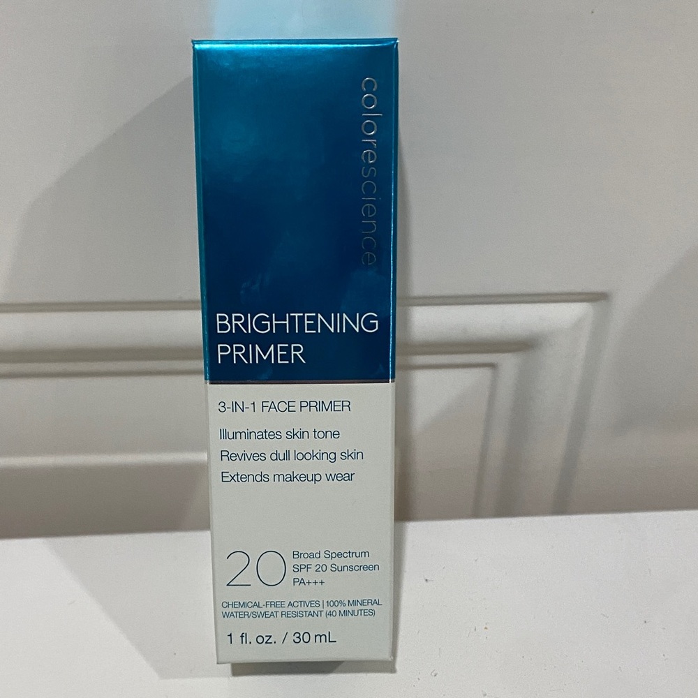New in Box Colorscience Brightening Primer SPF 20 - 3 in 1 face primer